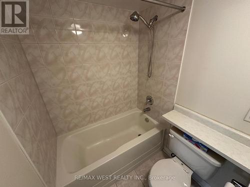 213 - 245 Pine Grove Road, Vaughan, ON - Indoor Photo Showing Bathroom