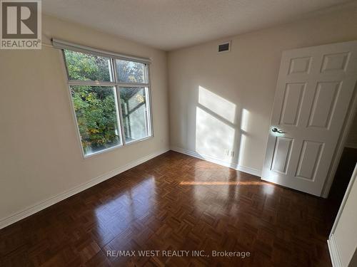 213 - 245 Pine Grove Road, Vaughan, ON - Indoor Photo Showing Other Room