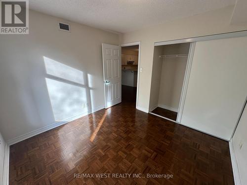 213 - 245 Pine Grove Road, Vaughan, ON - Indoor Photo Showing Other Room