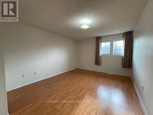 107 Upton Crescent, Markham, ON - Indoor Photo Showing Other Room