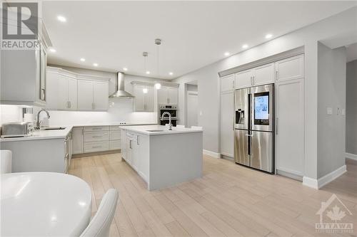 724 Mcmanus Avenue, Ottawa, ON - Indoor Photo Showing Kitchen With Upgraded Kitchen