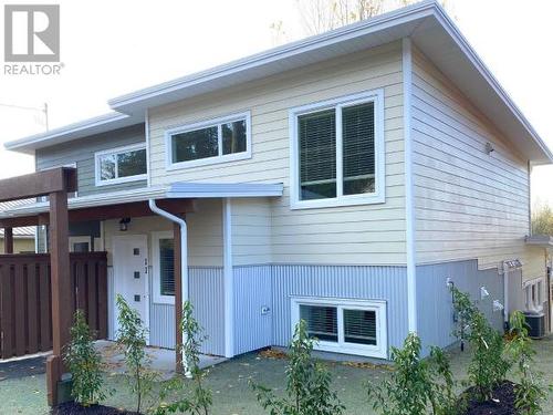 11-6730 Cranberry Street, Powell River, BC - Outdoor