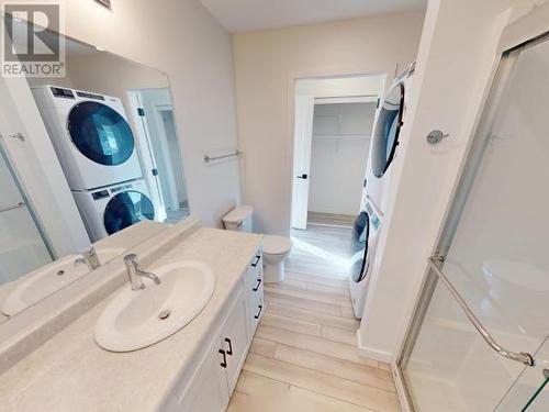 10-6730 Cranberry Street, Powell River, BC - Indoor Photo Showing Bathroom