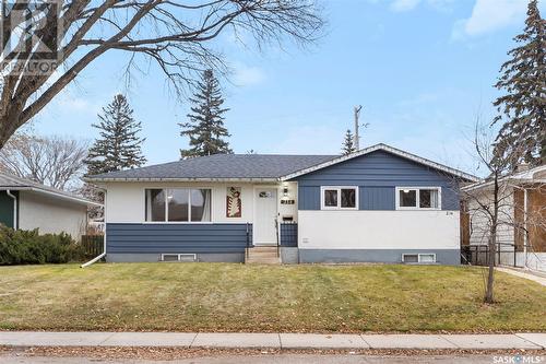 214 X Avenue N, Saskatoon, SK - Outdoor