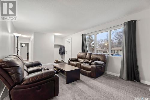 214 X Avenue N, Saskatoon, SK - Indoor