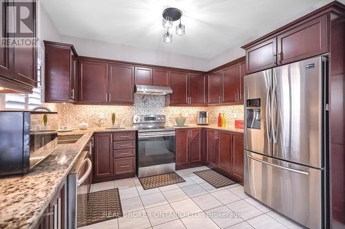 50 Henry Smith Avenue, Clarington, ON - Indoor Photo Showing Kitchen