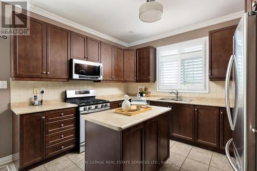 2223 Whistling Springs Crescent, Oakville, ON - Indoor Photo Showing Kitchen With Stainless Steel Kitchen With Double Sink