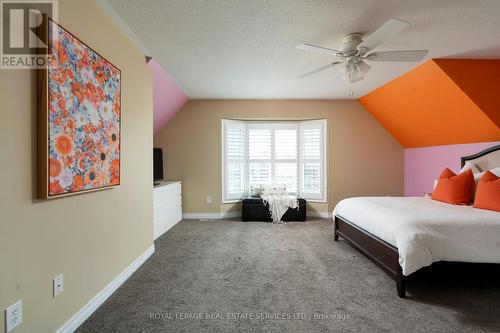 2223 Whistling Springs Crescent, Oakville, ON - Indoor Photo Showing Bedroom