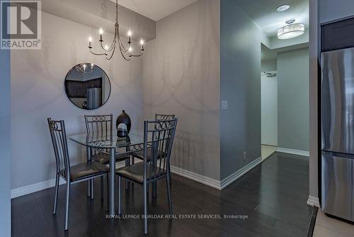 502 - 1940 Ironstone Drive, Burlington, ON - Indoor Photo Showing Dining Room