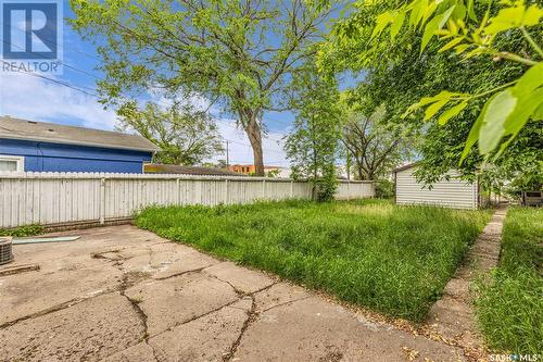 1018 9Th Street E, Saskatoon, SK - Outdoor