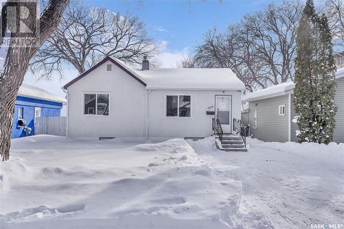 1018 9Th Street E, Saskatoon, SK - Outdoor