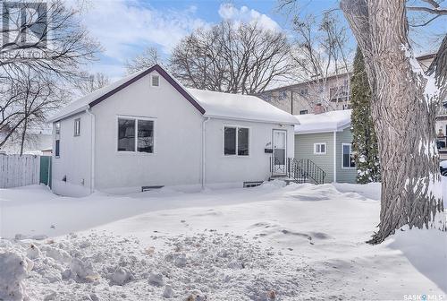 1018 9Th Street E, Saskatoon, SK - Outdoor