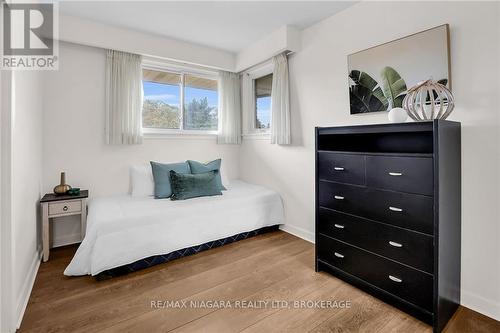 24 Coronation Drive S, Port Colborne (Main Street), ON - Indoor Photo Showing Bedroom