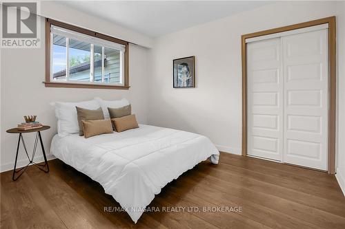 24 Coronation Drive S, Port Colborne (Main Street), ON - Indoor Photo Showing Bedroom