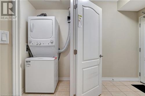 1419 Costigan Road Unit# 210, Milton, ON - Indoor Photo Showing Laundry Room