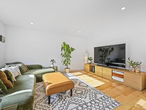 Living room - 279 51E Rue O., Venise-En-Québec, QC - Indoor Photo Showing Living Room