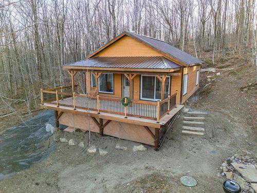 ExtÃ©rieur - 51 Rue Des Pimbinas, Austin, QC - Outdoor With Deck Patio Veranda