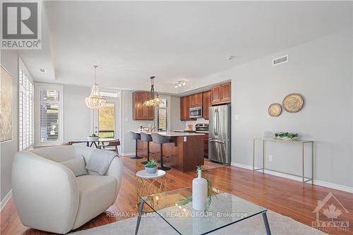 102 - 150 Guelph, Ottawa, ON - Indoor Photo Showing Living Room