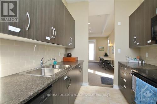 102 - 150 Guelph, Ottawa, ON - Indoor Photo Showing Kitchen With Double Sink