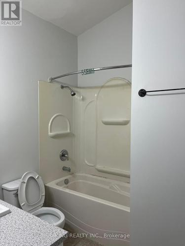 66 Arbour Glen Crescent, London, ON - Indoor Photo Showing Bathroom