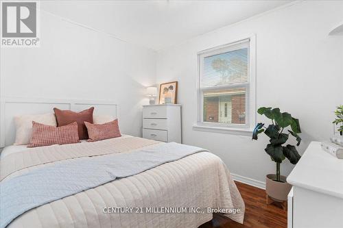 355 Bridge Street E, Belleville, ON - Indoor Photo Showing Bedroom