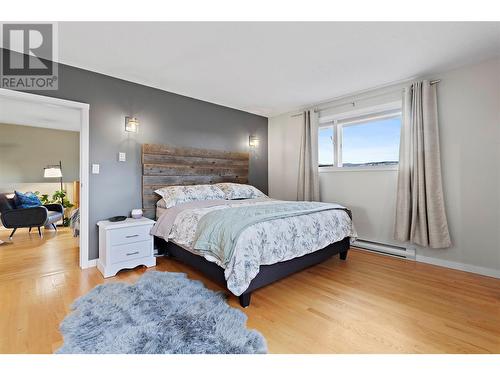 Primary Bedroom - 1631 60 Street Ne, Salmon Arm, BC - Indoor Photo Showing Bedroom