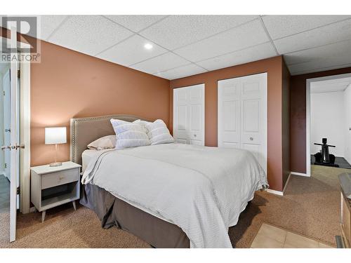 Studio Suite - 1631 60 Street Ne, Salmon Arm, BC - Indoor Photo Showing Bedroom