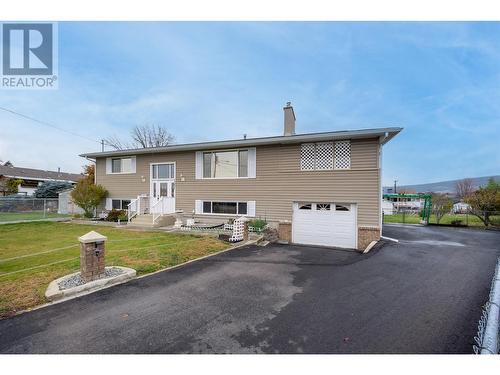 Located on a LARGE LOT in a quiet cul-de-sac!! - 1251 Ortt Place, Kelowna, BC - Outdoor