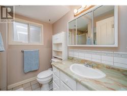 Full 3 piece bathroom downstairs - 