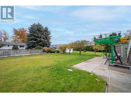 Pool sized yard! - 1251 Ortt Place, Kelowna, BC - Outdoor