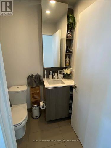 2605 - 55 Regent Park Boulevard, Toronto, ON - Indoor Photo Showing Bathroom