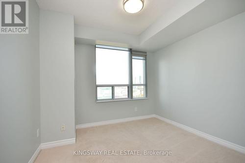 1605 - 335 Rathburn Road W, Mississauga, ON - Indoor Photo Showing Other Room