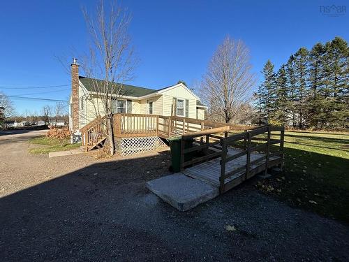 1053 English Mountain Road, South Alton, NS 