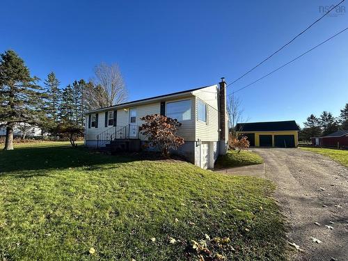 1053 English Mountain Road, South Alton, NS 