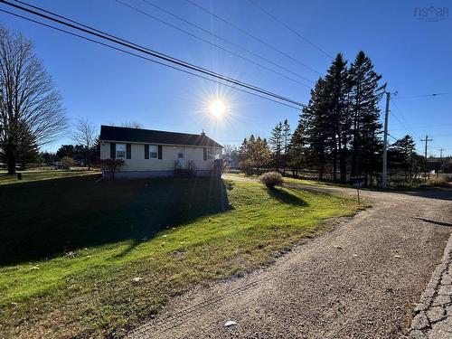 1053 English Mountain Road, South Alton, NS 