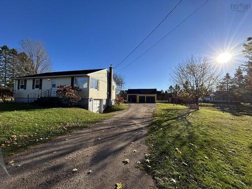 1053 English Mountain Road, South Alton, NS 