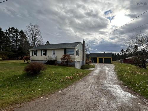 1053 English Mountain Road, South Alton, NS 