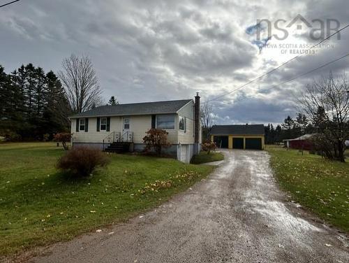 1053 English Mountain Road, South Alton, NS 