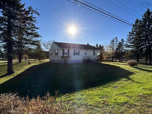 1053 English Mountain Road, South Alton, NS 