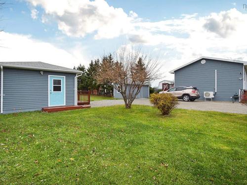 16 Macneils Lane, New Waterford, NS 