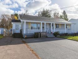 41 Townshend Avenue  Amherst, NS B4H 4T6