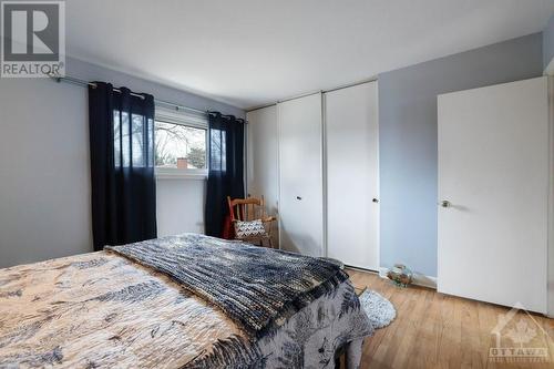 2368 Drury Lane, Ottawa, ON - Indoor Photo Showing Bedroom