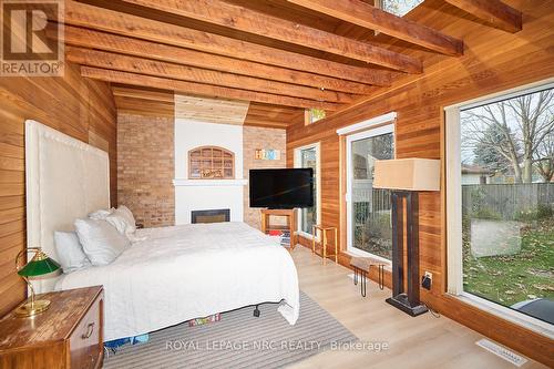 83 Woodland Avenue, St. Catharines (451 - Downtown), ON - Indoor Photo Showing Bedroom