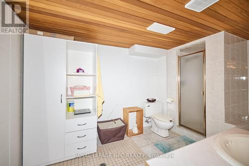 83 Woodland Avenue, St. Catharines (451 - Downtown), ON - Indoor Photo Showing Bathroom