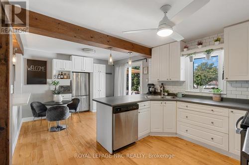 47 Beamer Avenue, St. Catharines (441 - Bunting/Linwell), ON - Indoor Photo Showing Kitchen