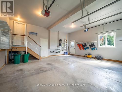 20219 Youngs Road S, Wainfleet (Marshville/Winger), ON - Indoor Photo Showing Garage