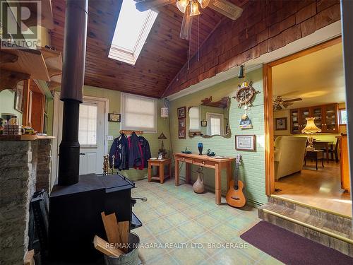 527 Pinecrest Road, Port Colborne, ON - Indoor Photo Showing Other Room