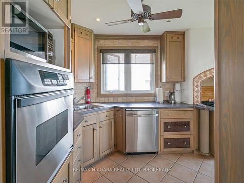 13 Lakewood Crescent, Port Colborne (Sugarloaf), ON - Indoor Photo Showing Kitchen