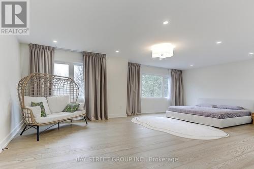 955 Portminster Court, Newmarket, ON - Indoor Photo Showing Bedroom