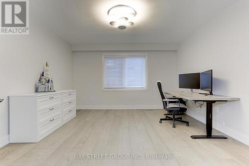 955 Portminster Court, Newmarket, ON - Indoor Photo Showing Office